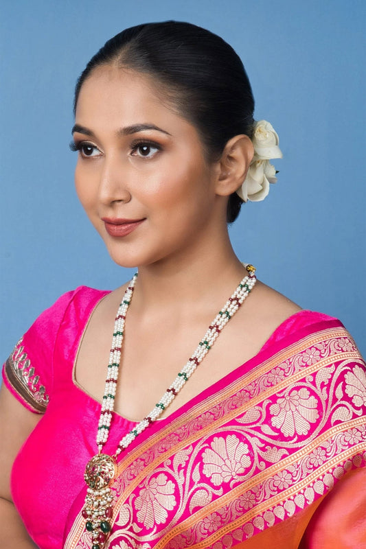 Exquisite Stone Studded Pendant Pearl Necklace 
