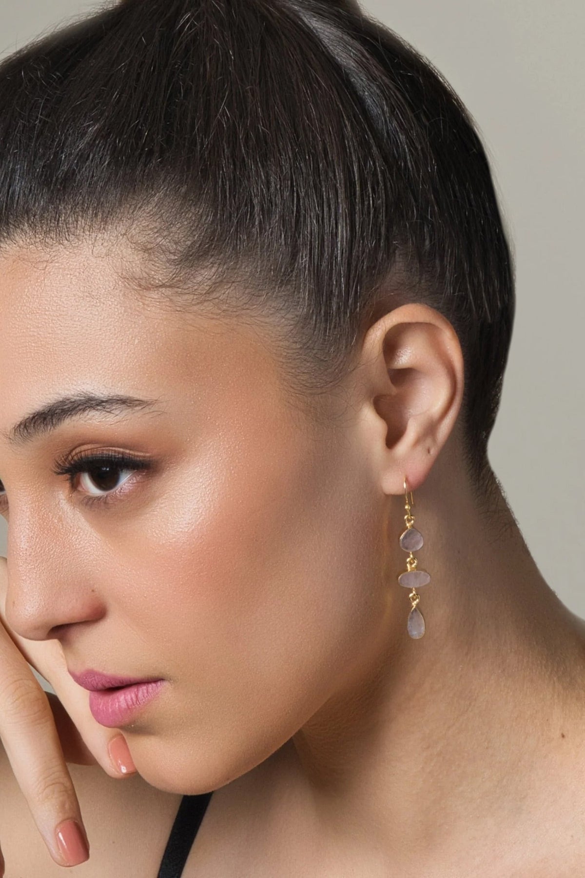 Rose Quartz Studded Earrings 