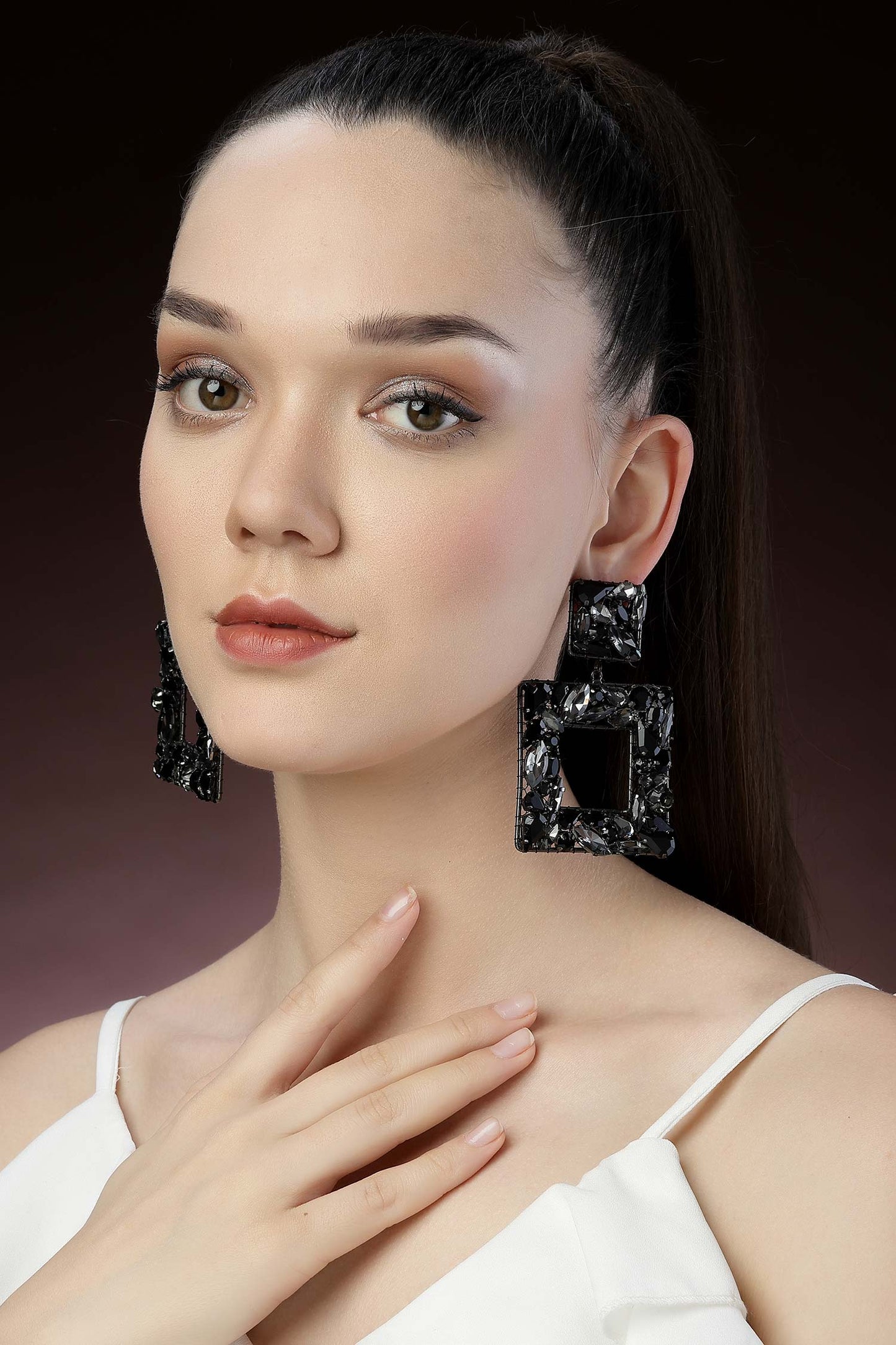 Square Motif Carved Earrings 