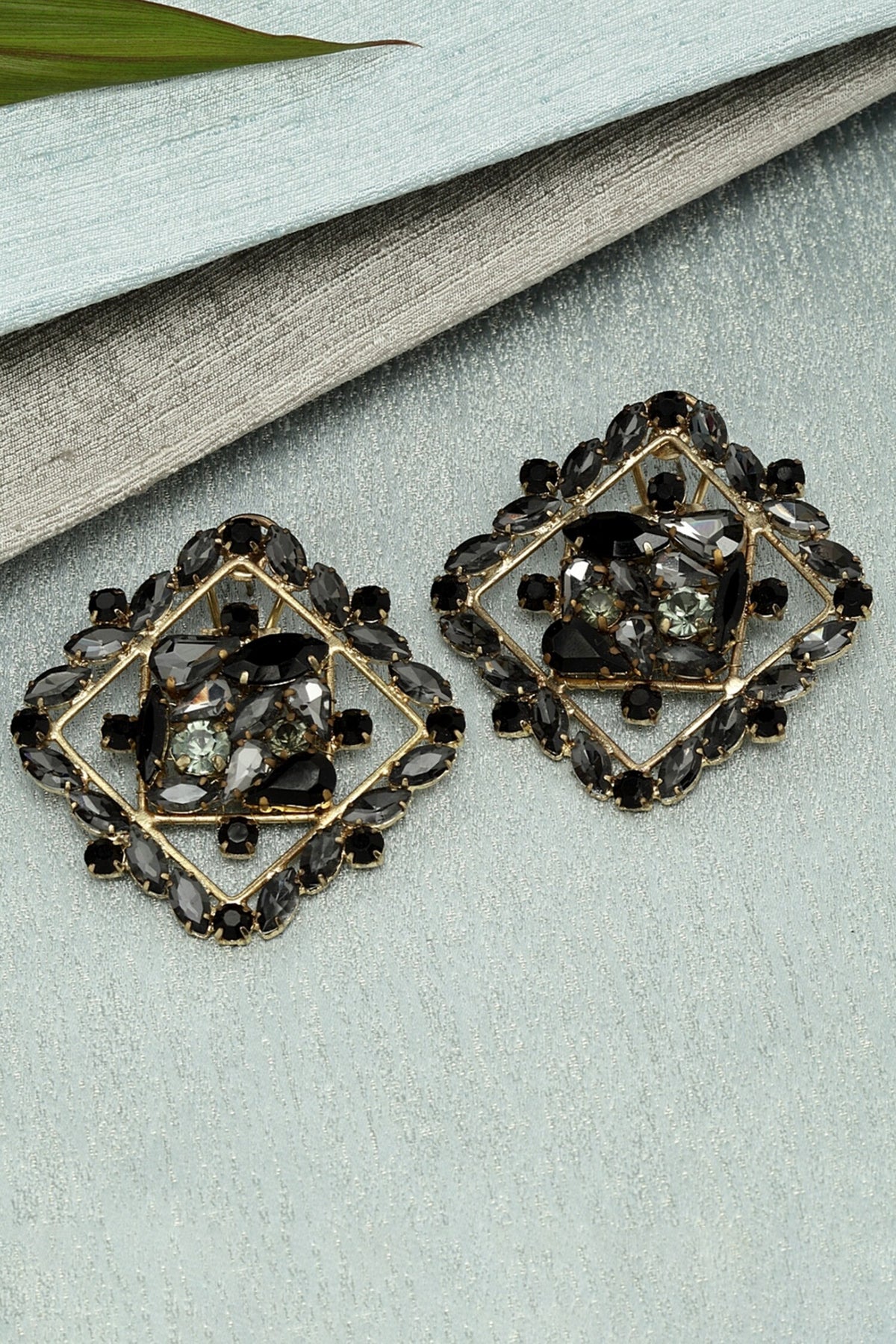 Diamond Carved Studs 