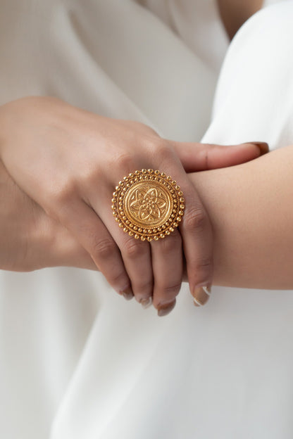 Floral Carved Temple Ring 