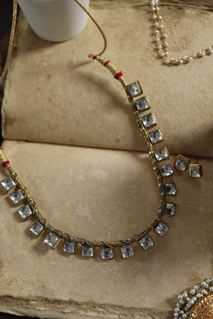 Square Kundan Embellished Choker Set 