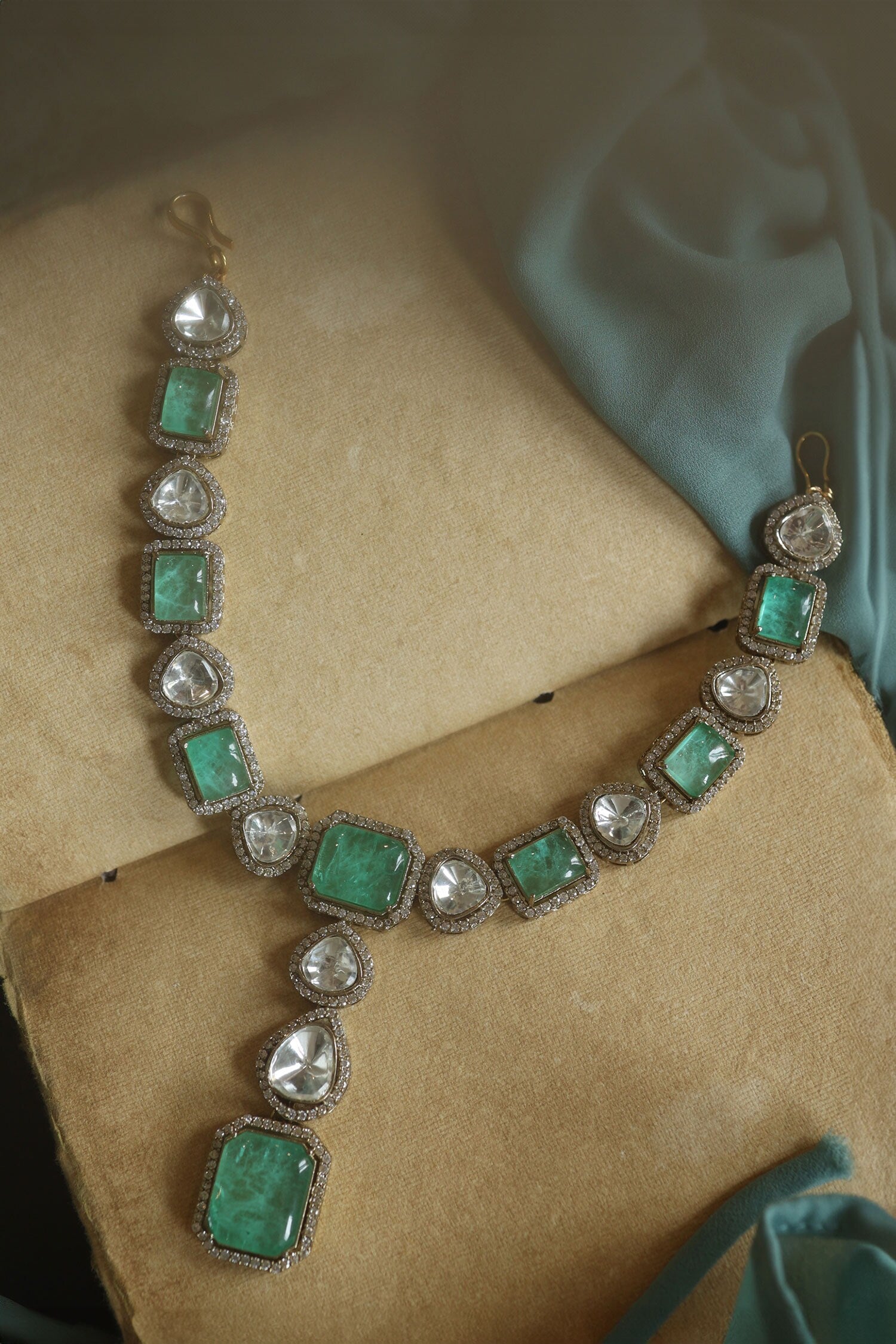 Victorian Polki Stone Studded Mathapatti 