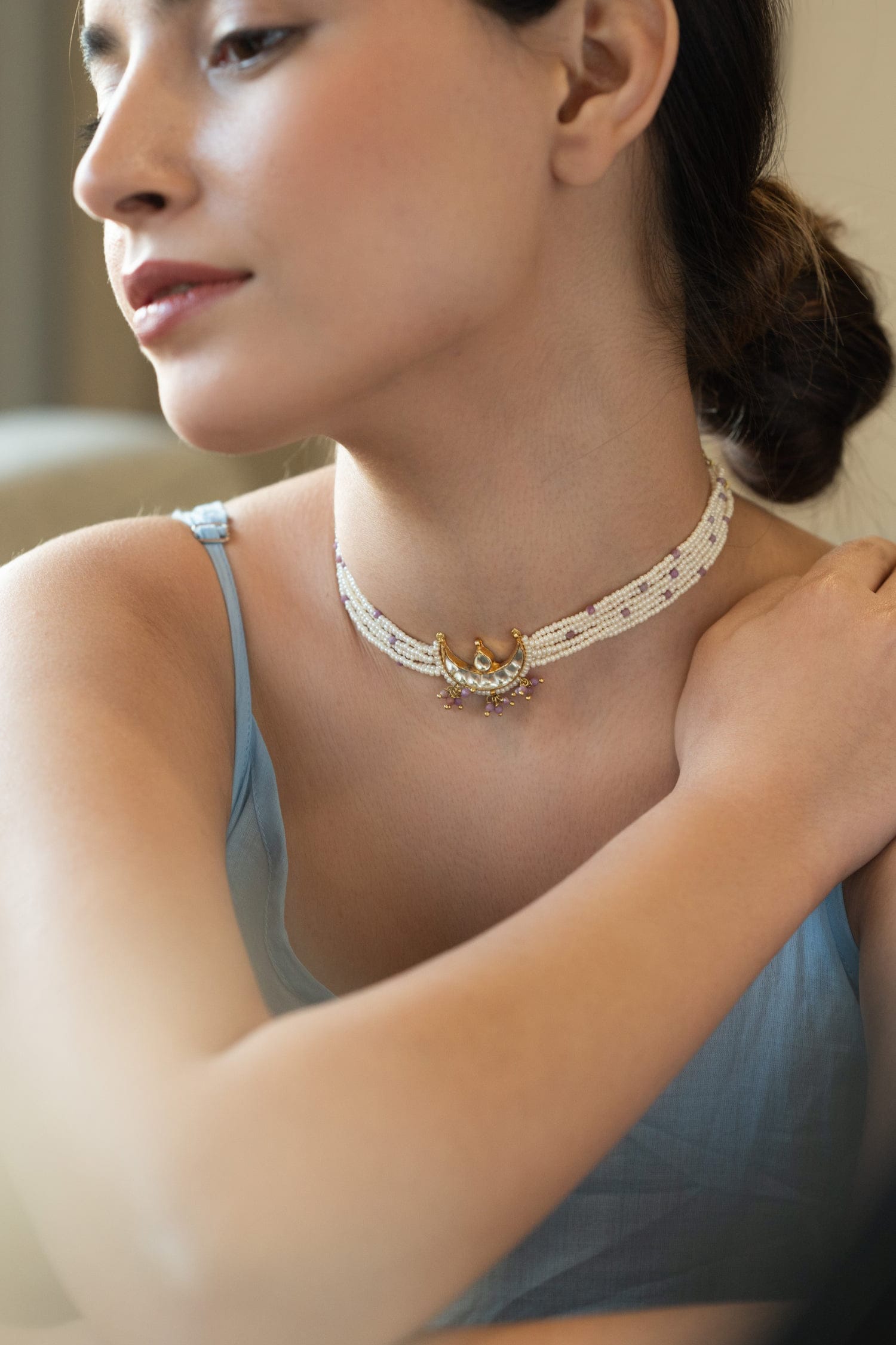 Half Crescent Carved Pendant Choker 