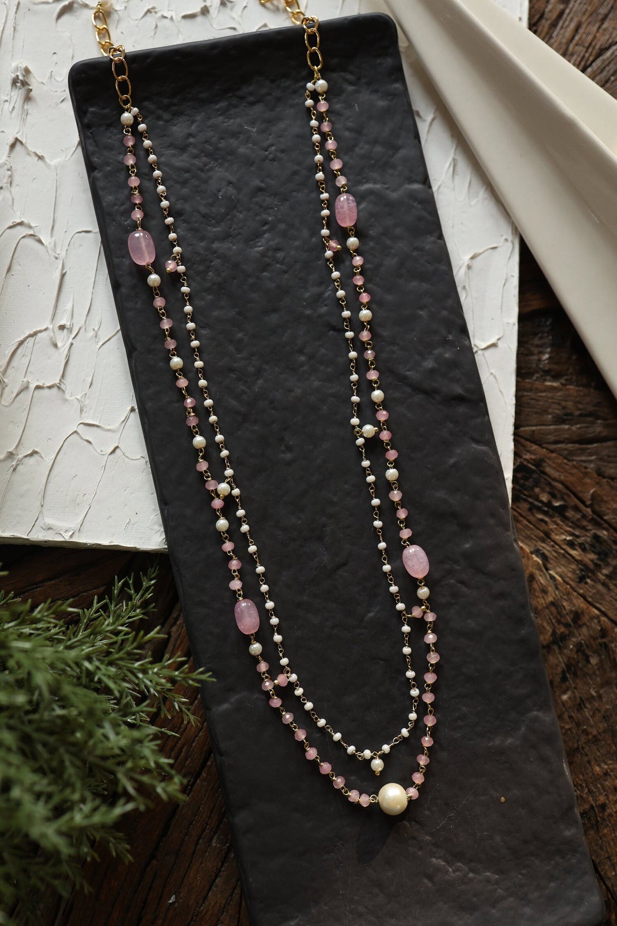 Pearl Embellished Necklace 
