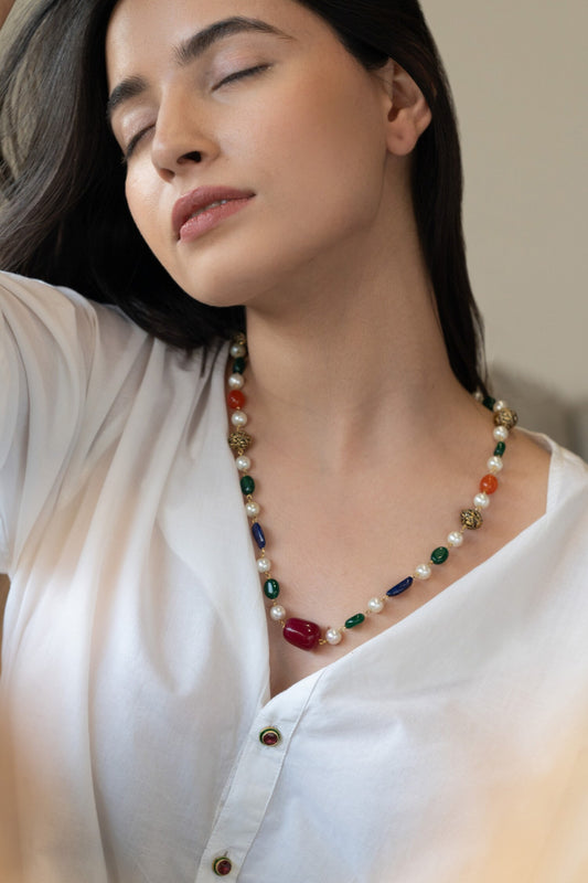 Pearl Embellished Necklace 