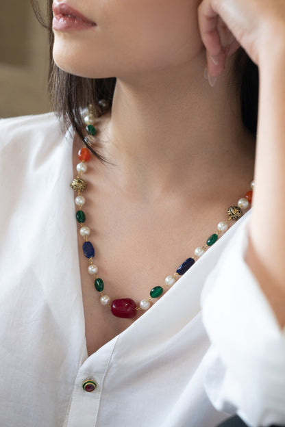 Pearl Embellished Necklace 