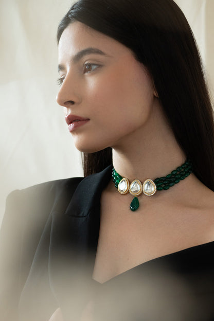 Tear Drop Carved Jade Green Choker 