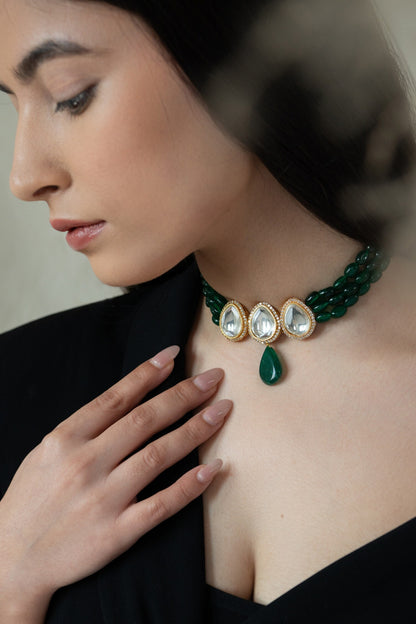 Tear Drop Carved Jade Green Choker 