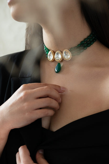 Tear Drop Carved Jade Green Choker 