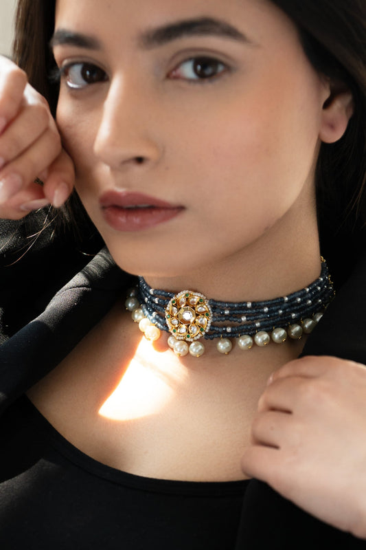 Kundan Studded Pendant Choker 