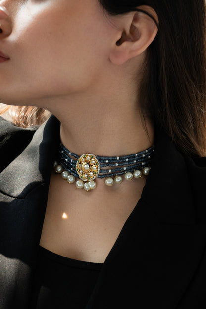 Kundan Studded Pendant Choker 