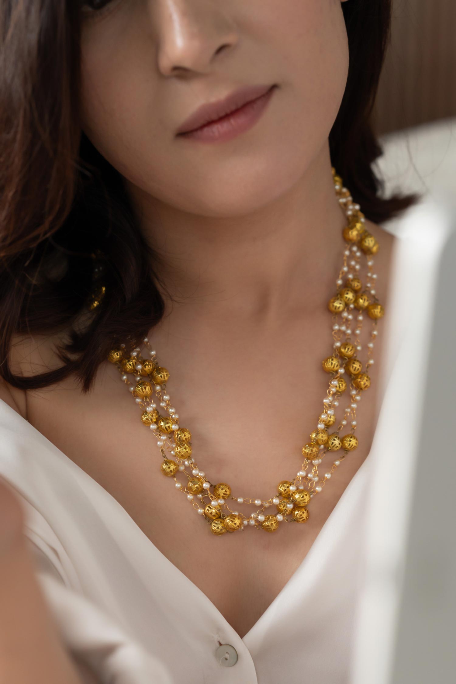 Shell Pearl Embellished Layered Necklace 