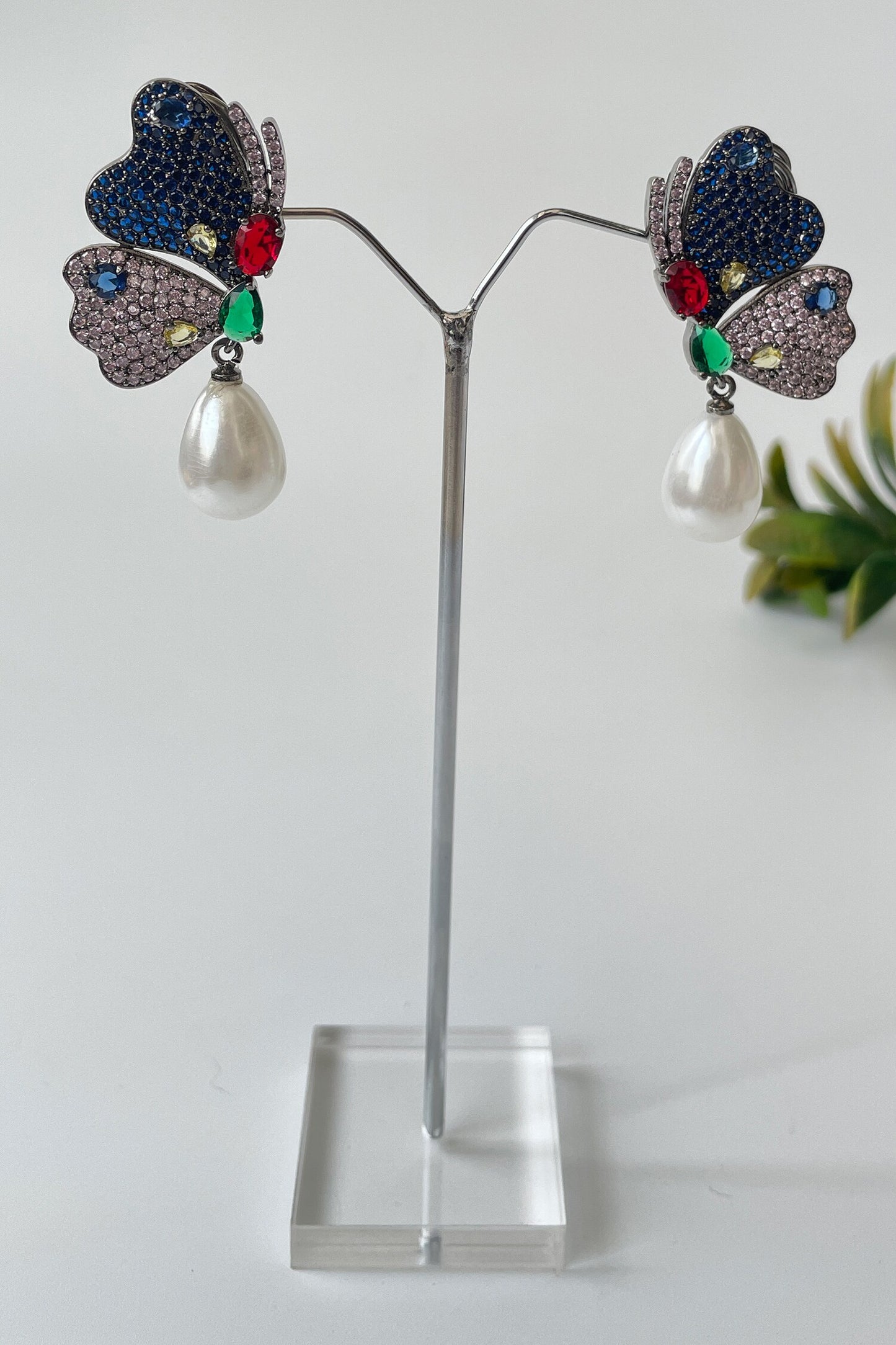 Zircon Studded Pearl Drop Earrings 