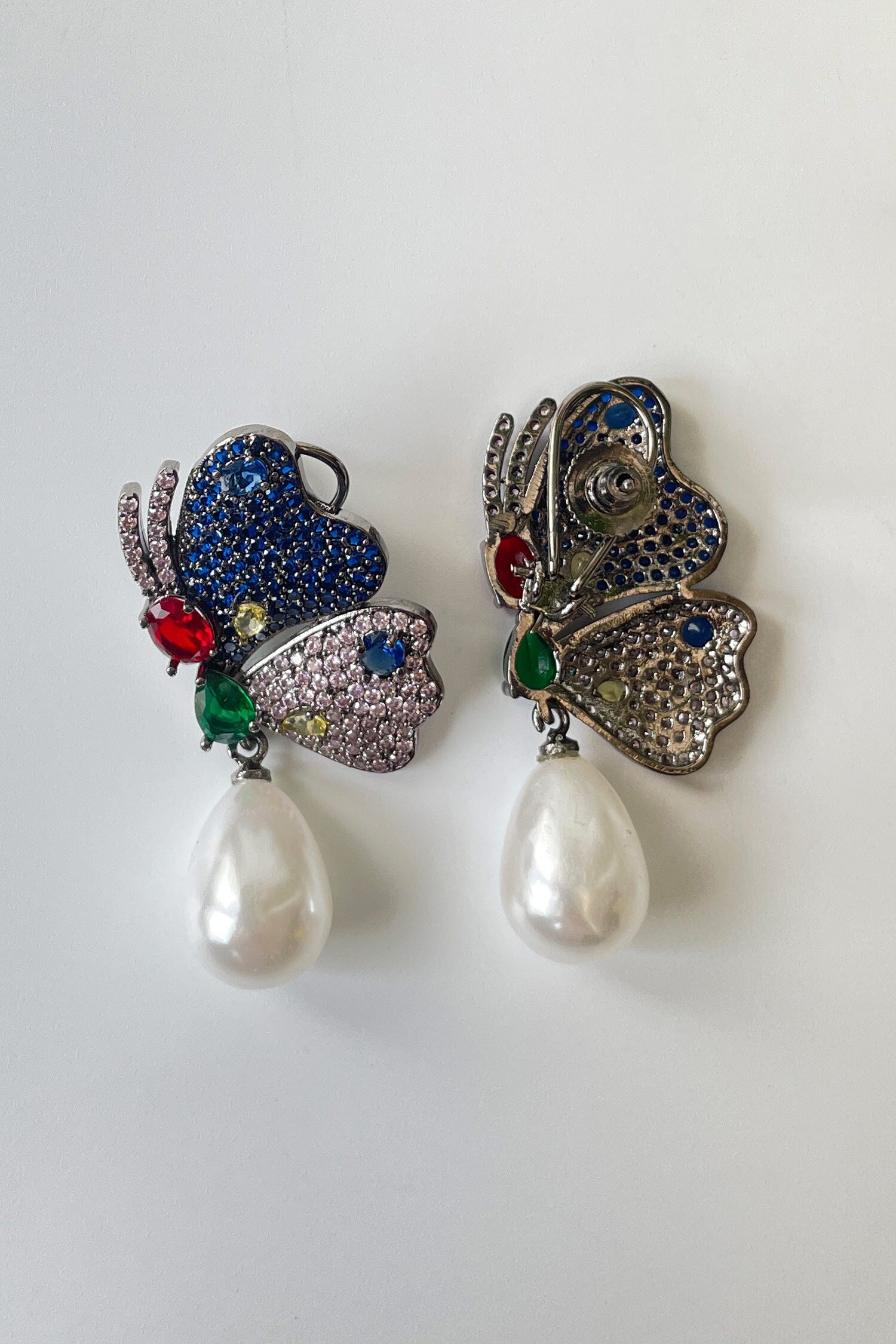 Zircon Studded Pearl Drop Earrings 