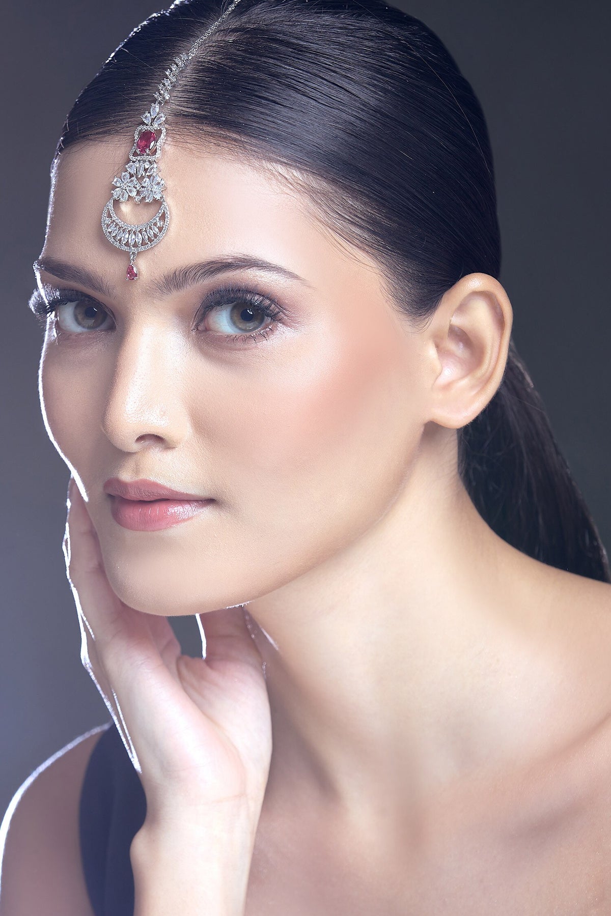 Zircon Embellished Maangtikka 