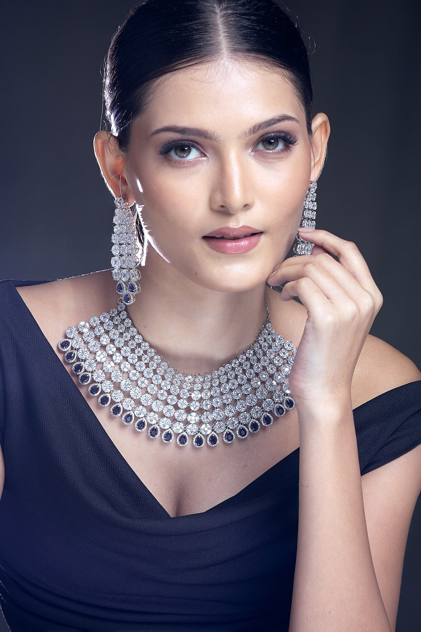 Zirconia Embellished Necklace Set 