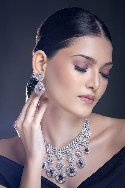 Tear Drop Cutwork Dangler Necklace Set 