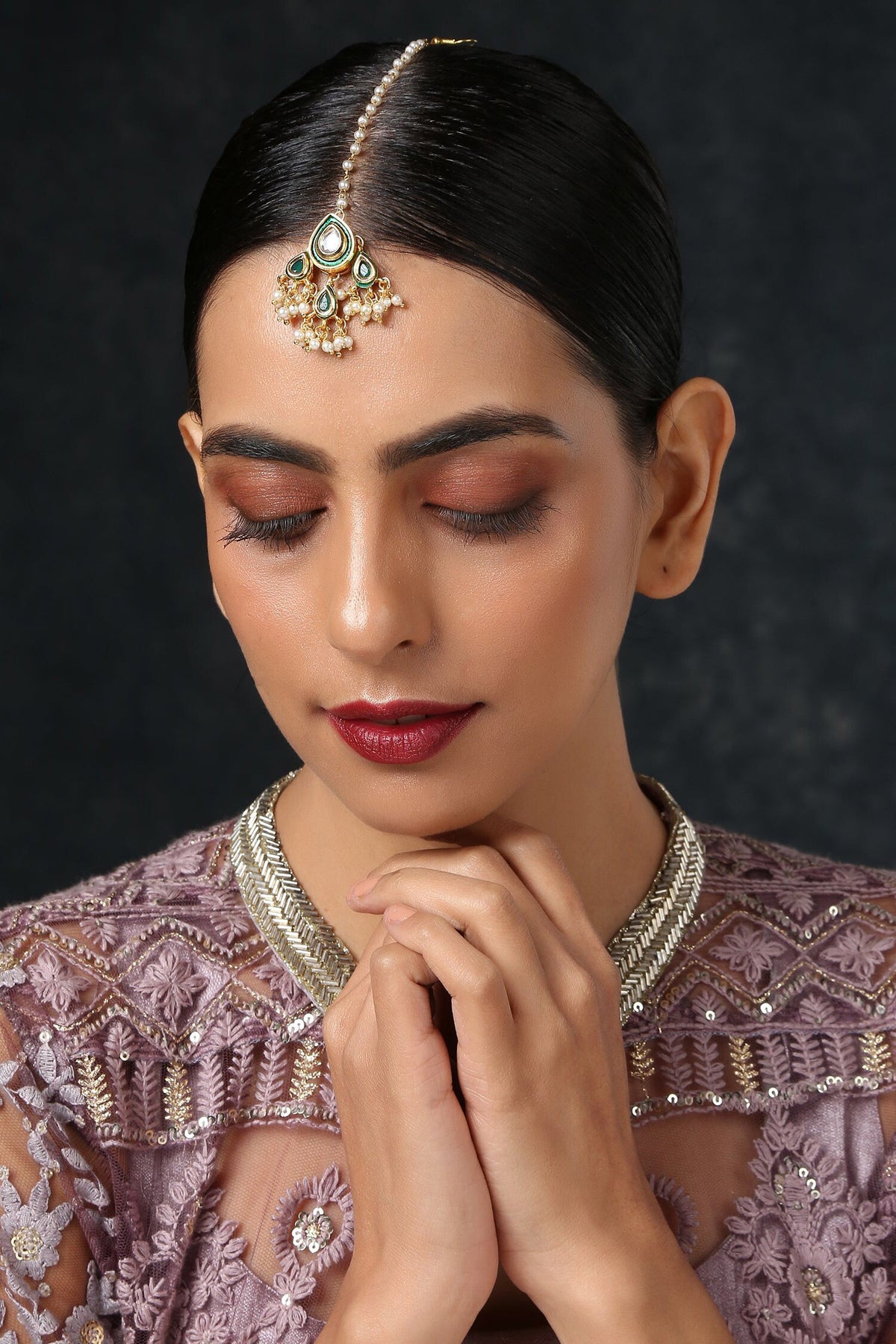 Kundan Embellished Maangtikka 