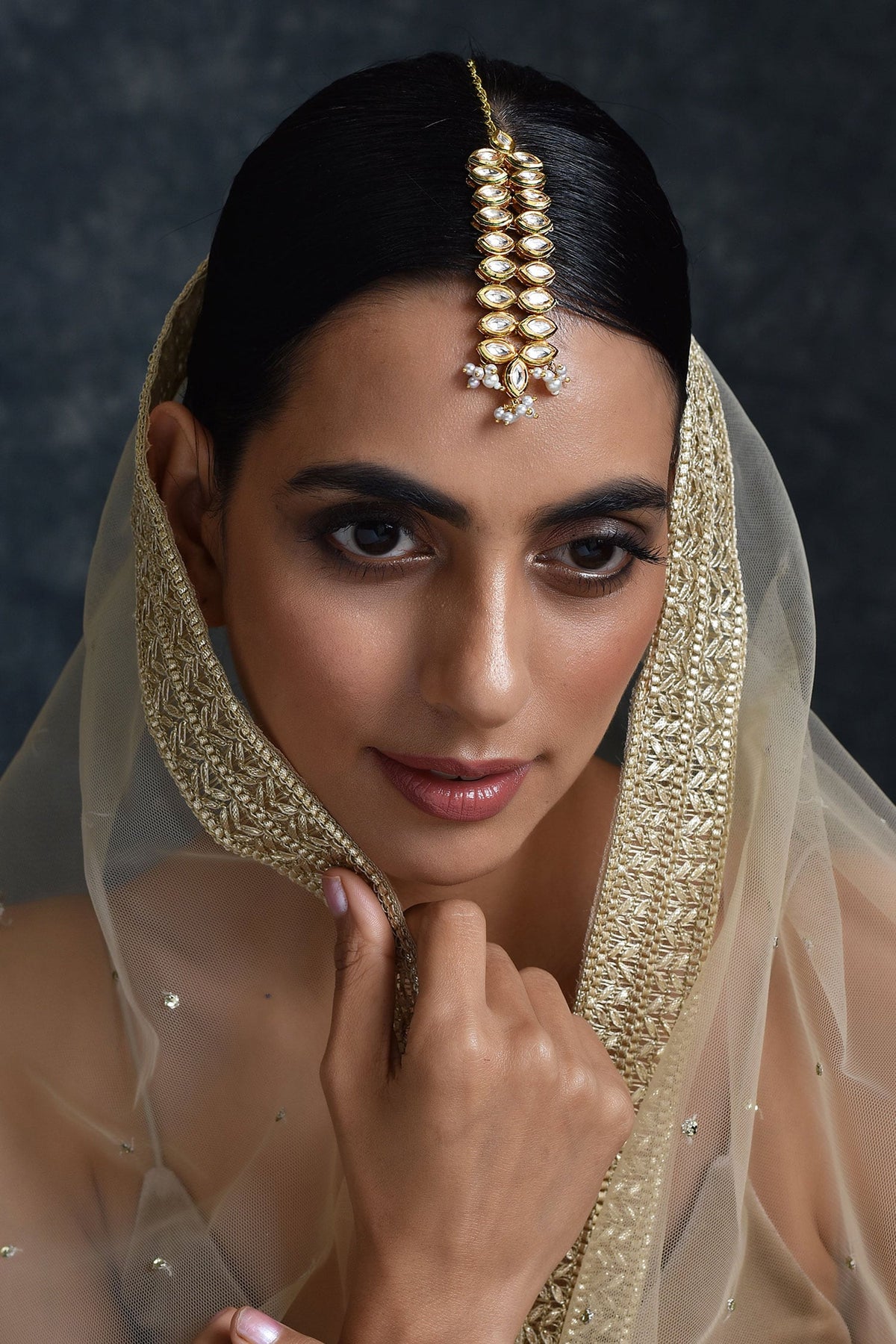 Kundan Embellished Maangtikka 