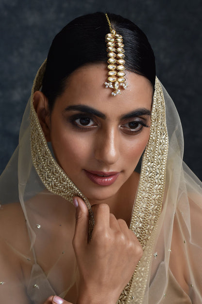 Kundan Embellished Maangtikka 