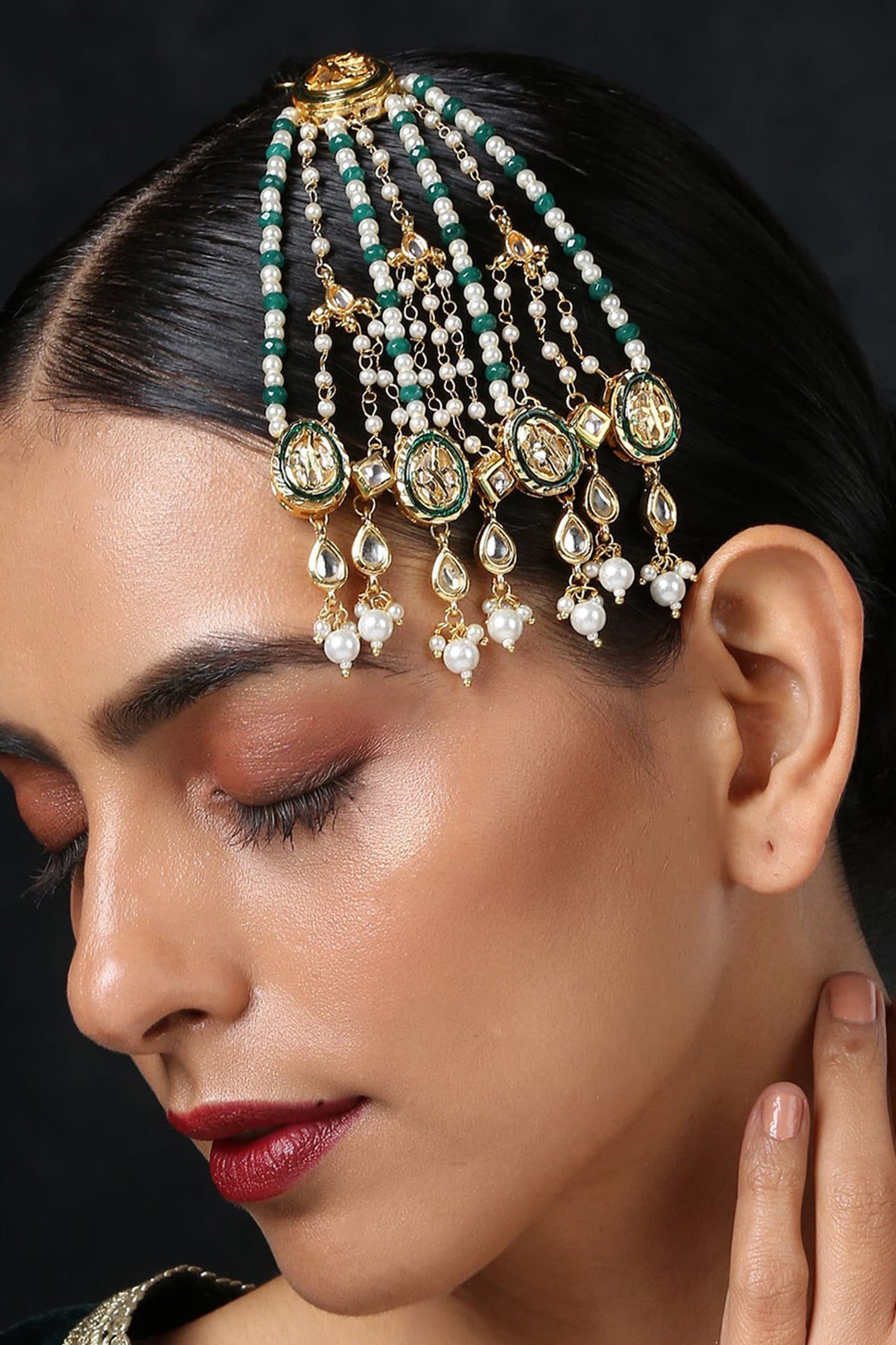 Kundan Embellished Passa 