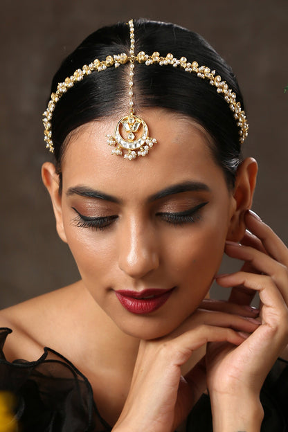 Kundan Embellished Mathapatti 