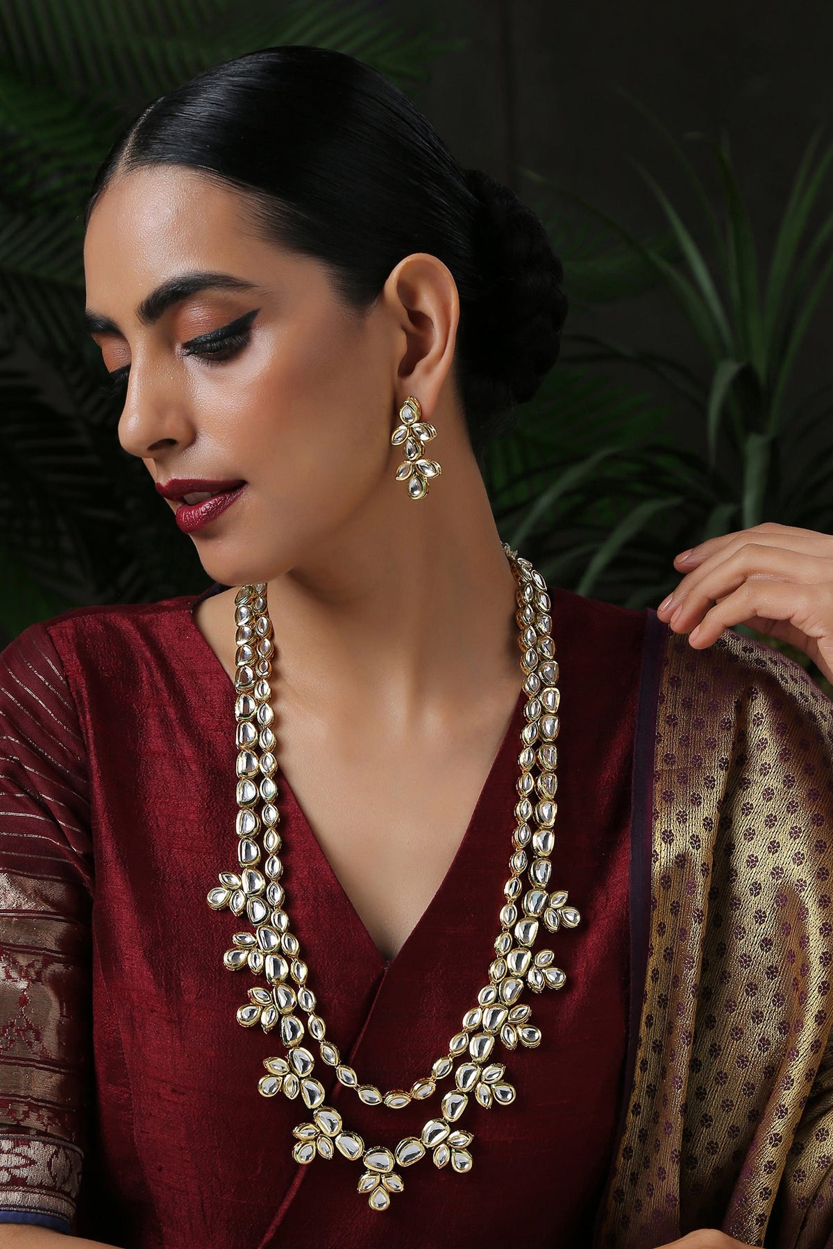 Kundan Encrusted Necklace Set 