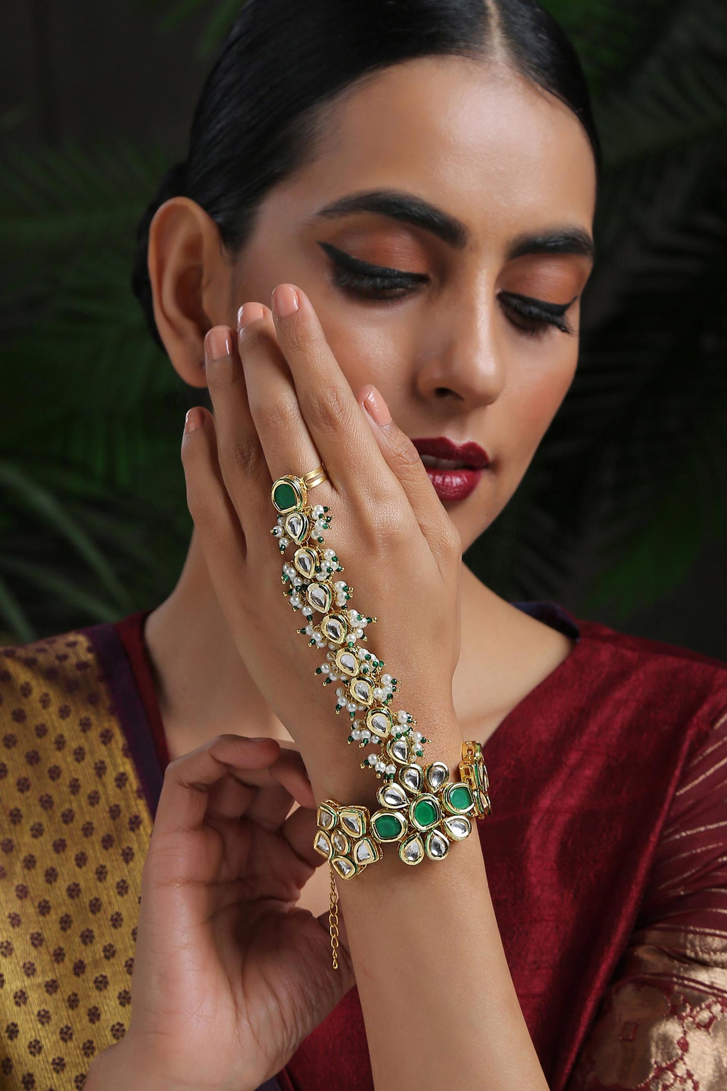 Kundan Embellished Hathphool 