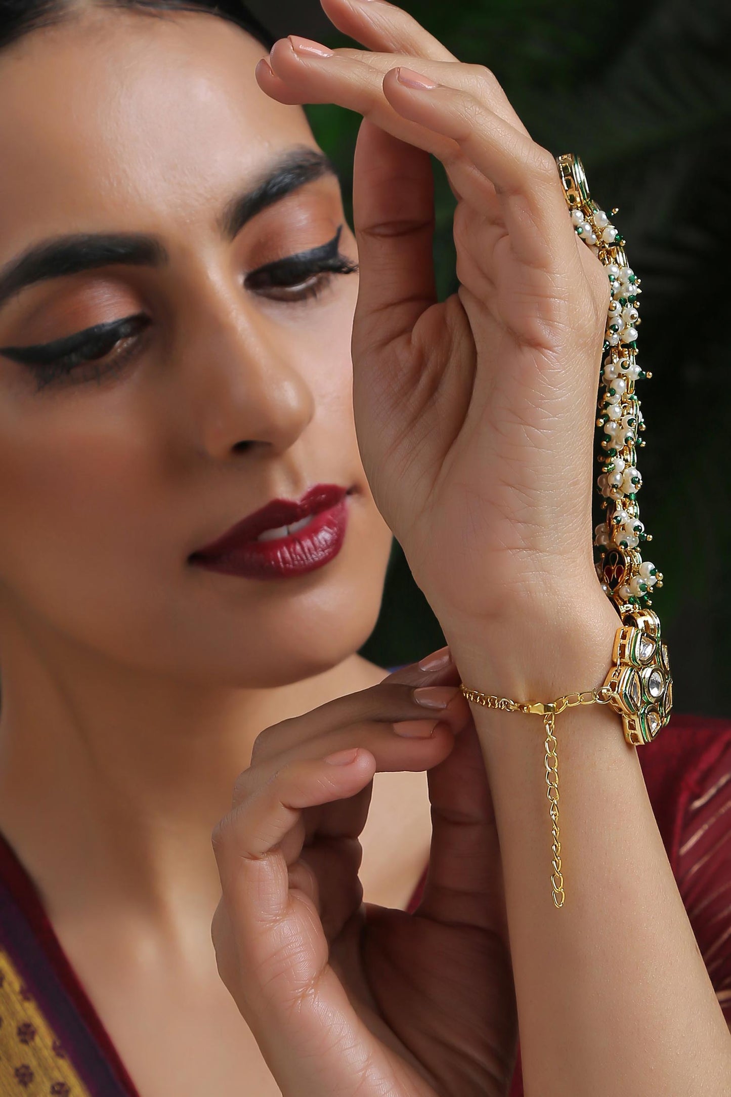Kundan Embellished Hathphool 