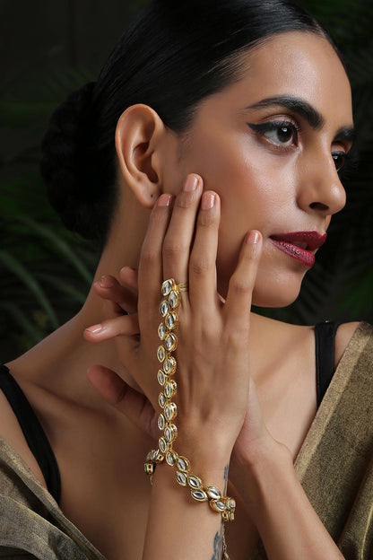 Kundan Encrusted Hathphool 