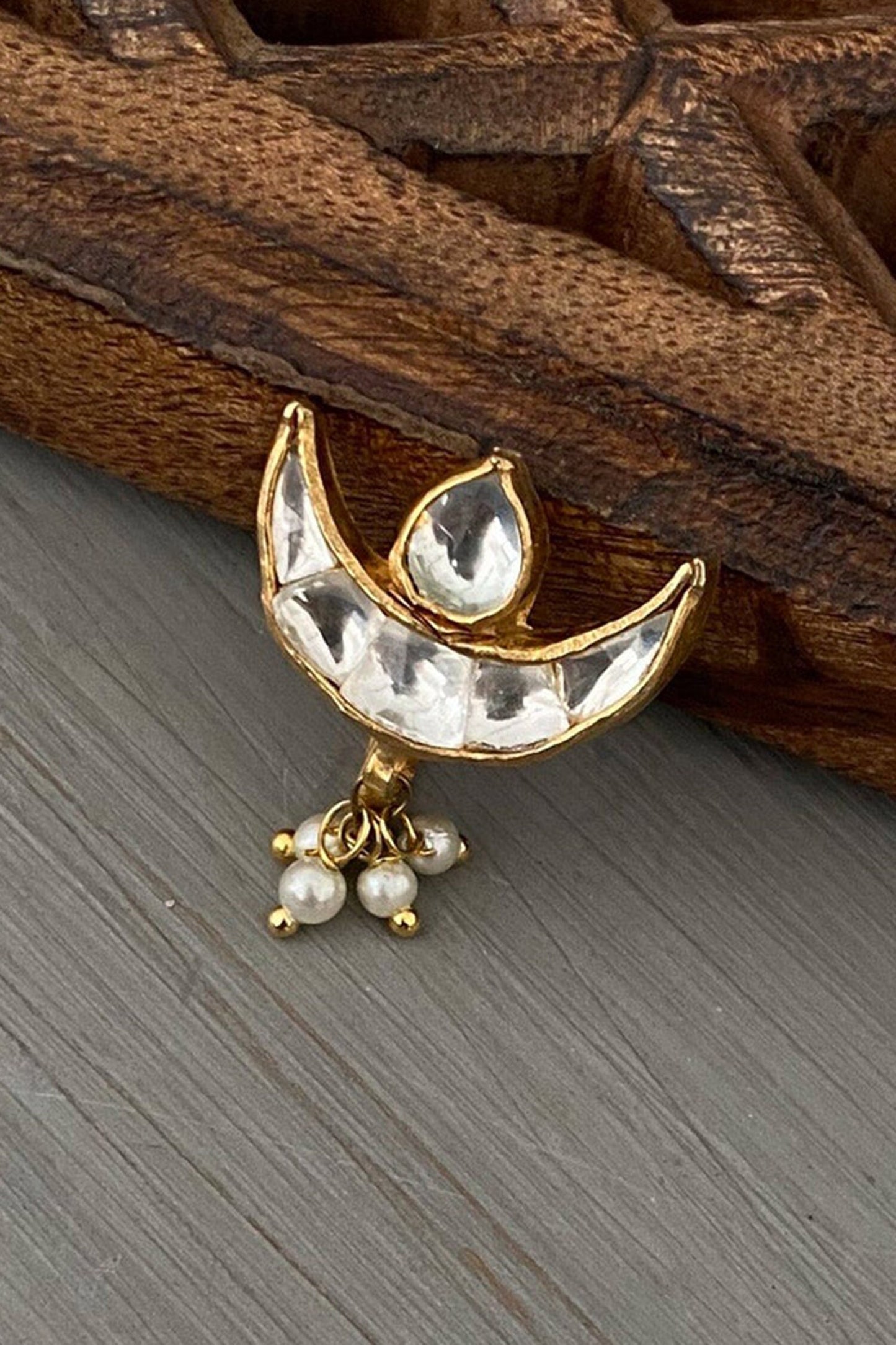Kundan Embellished Crescent Nose Pin 