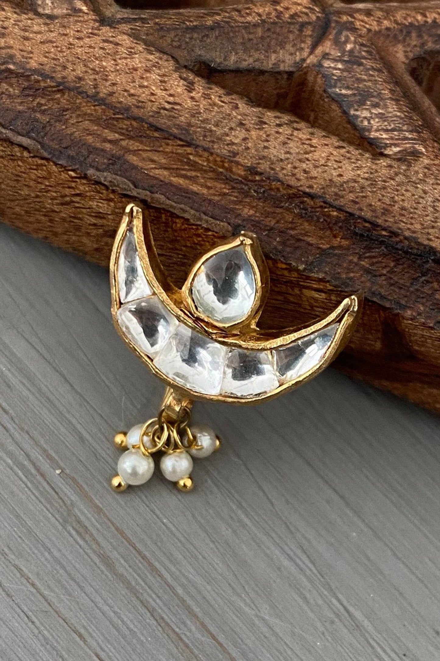Kundan Embellished Crescent Nose Pin 
