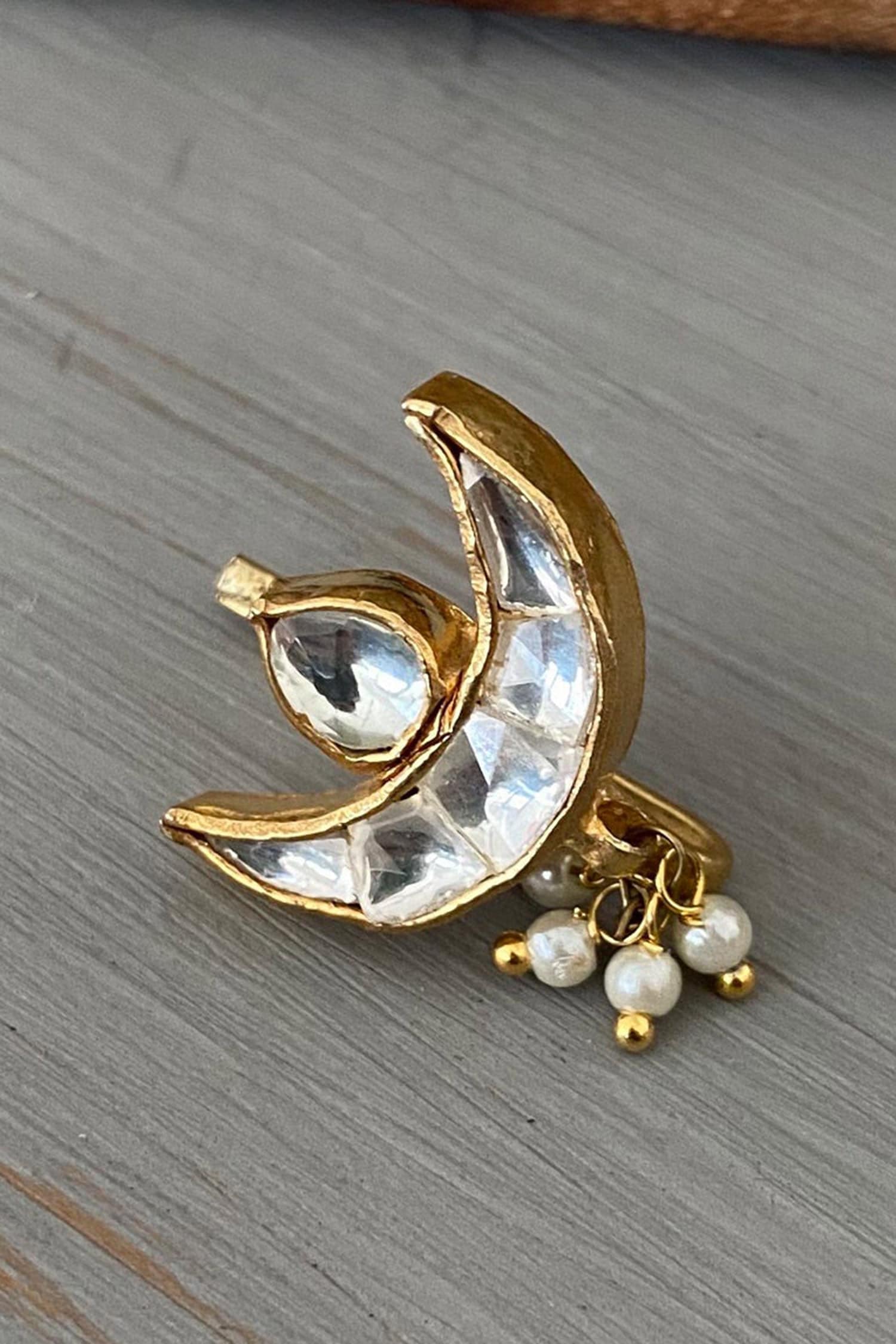 Kundan Embellished Crescent Nose Pin 