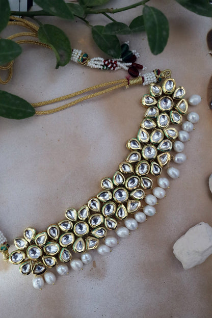 Aparna Kundan Embellished Choker Set 