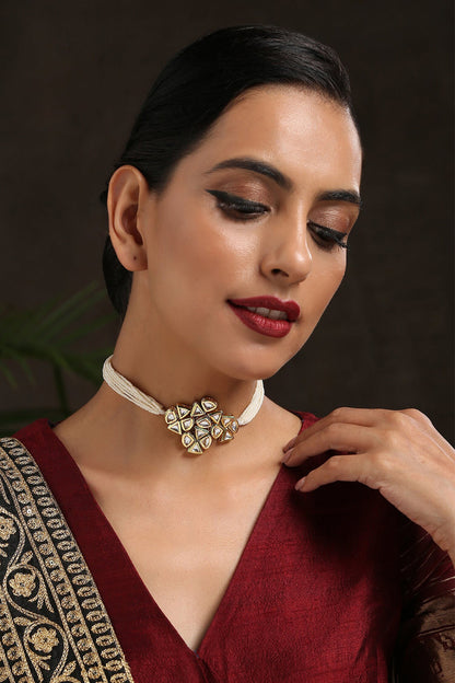 Kundan Embellished Pendant Choker 