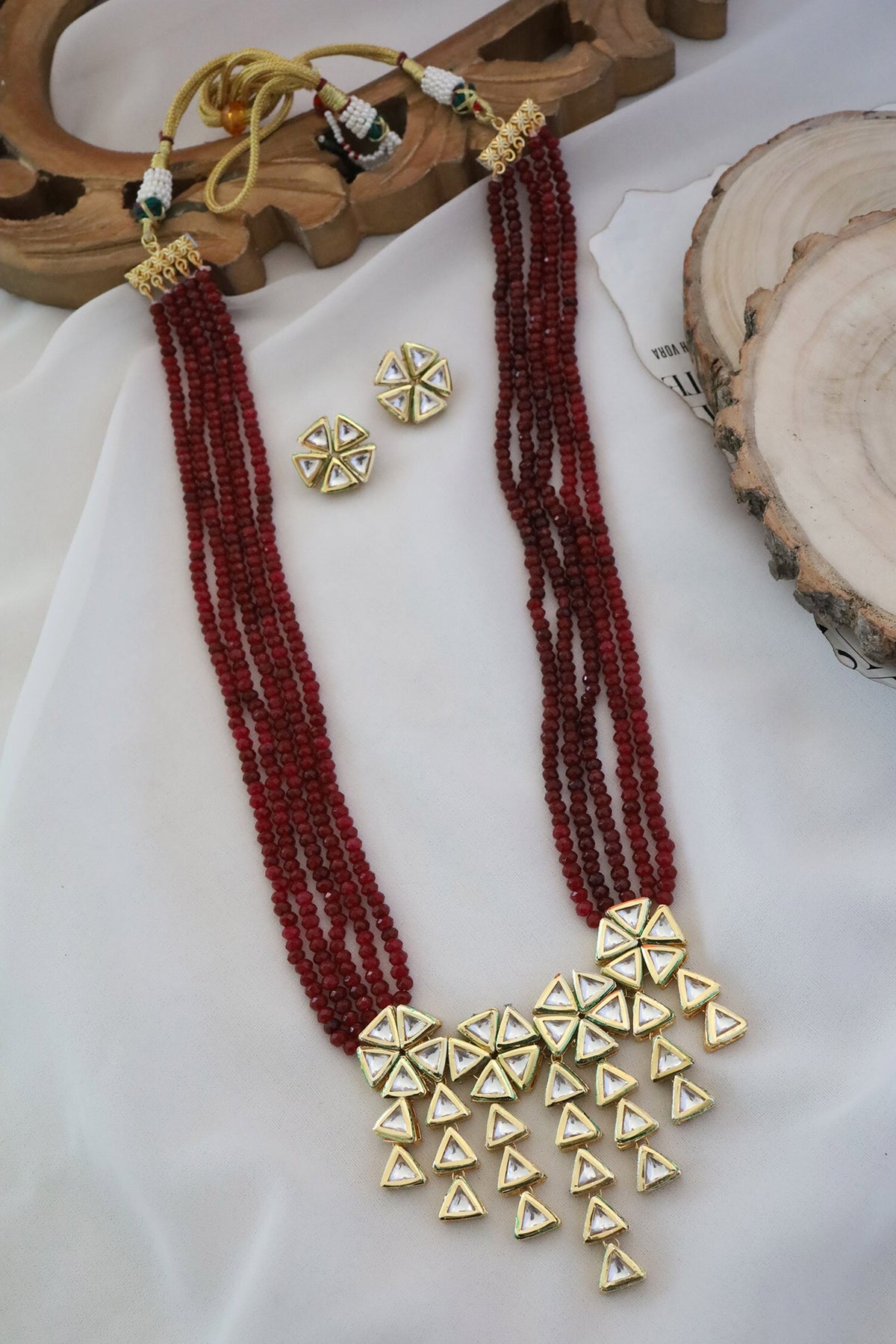 Geometric Carved Pendant Necklace Set 