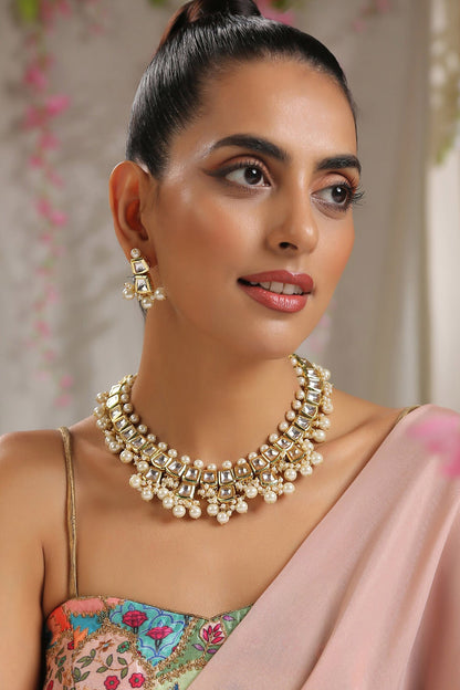 Kundan Embellished Necklace Set 