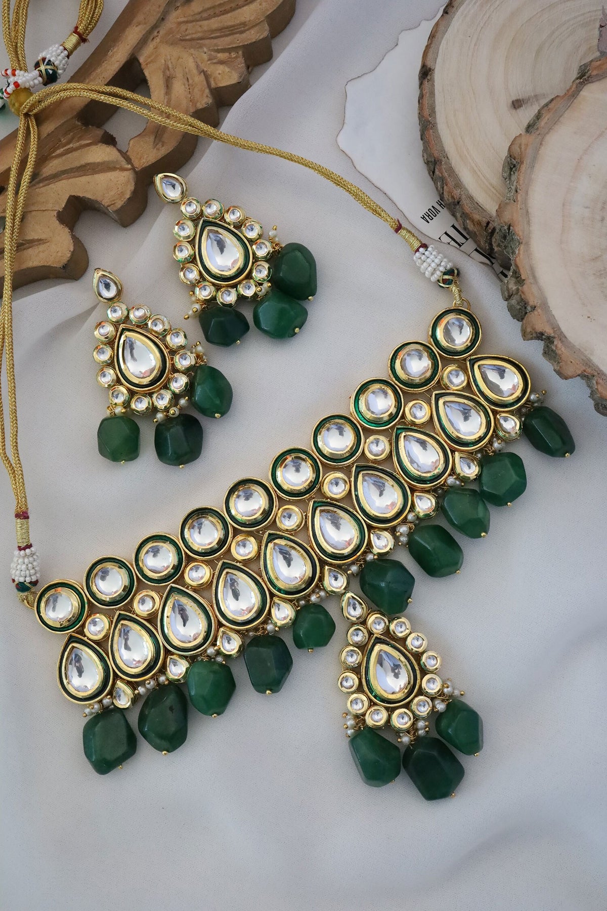 Tear Drop Carved Pendant Choker Set 