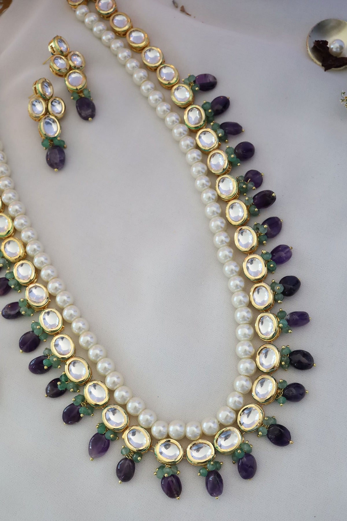 Kashika Kundan Embellished Necklace Set 