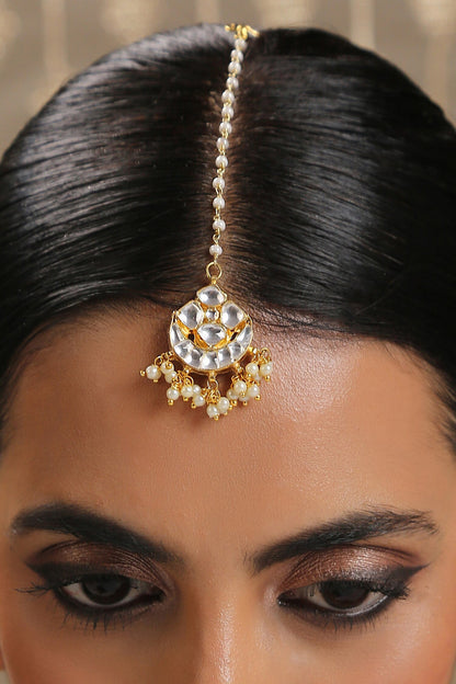 Kundan Embellished Maangtikka 