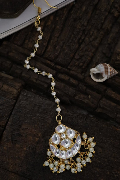 Kundan Embellished Maangtikka 