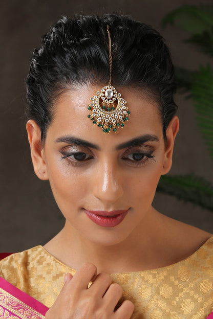 Half Crescent Carved Maangtikka 