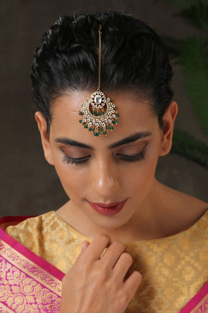 Half Crescent Carved Maangtikka 