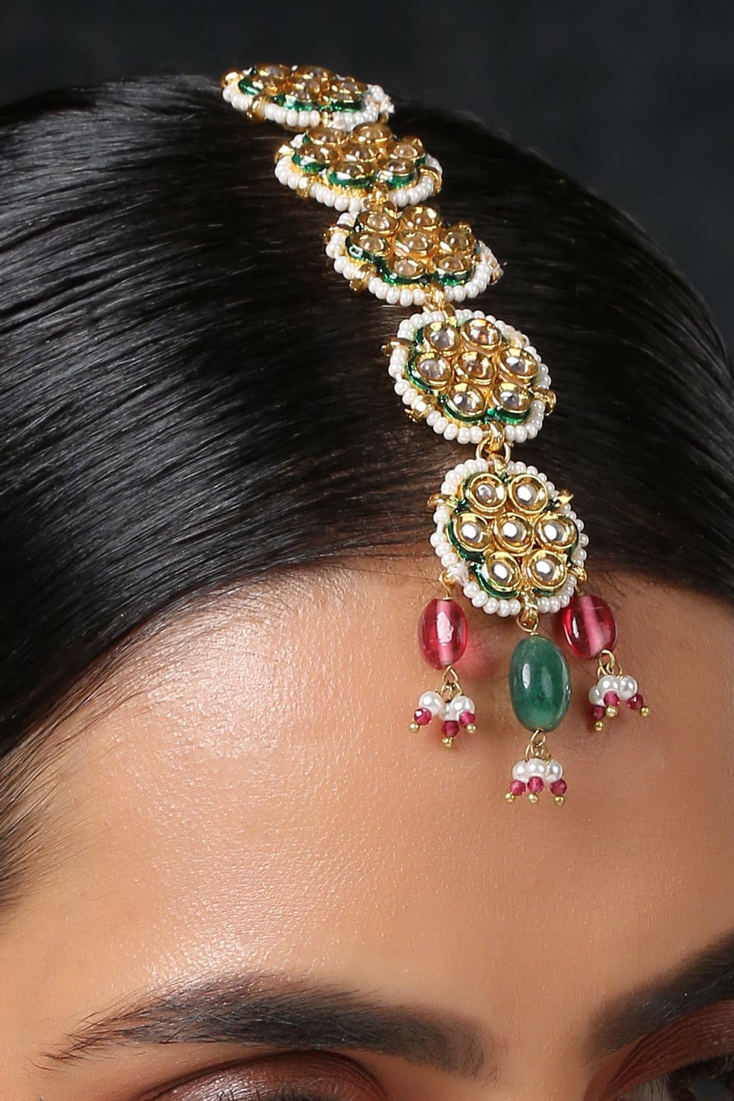 Kundan Studded Maangtikka 