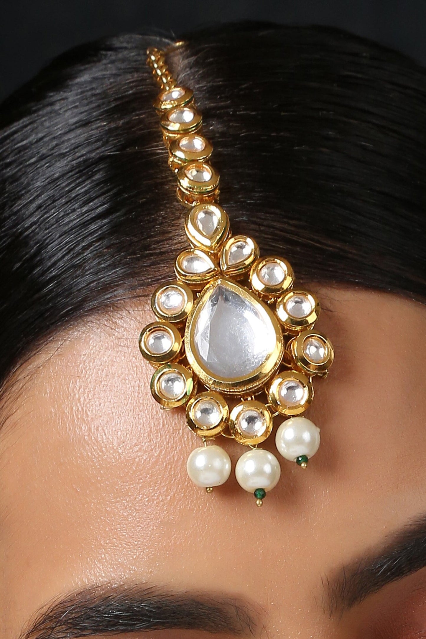 Tear Drop Shaped Maangtikka 