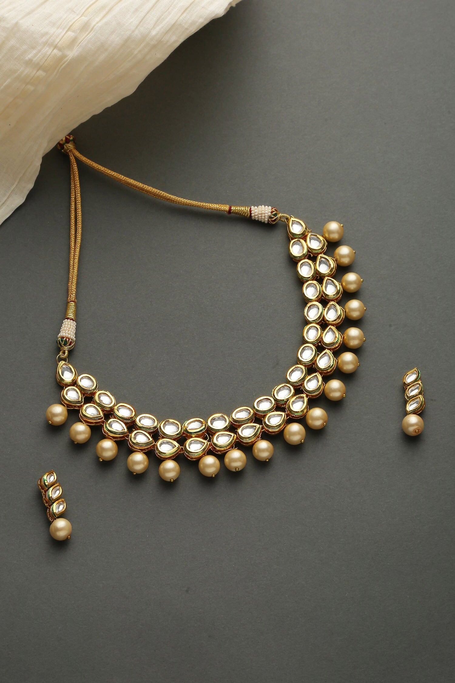 Kundan Embellished Necklace Set 
