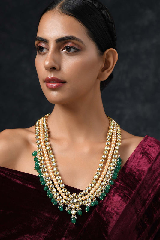 Floral Carved Kundan Embellished Necklace 
