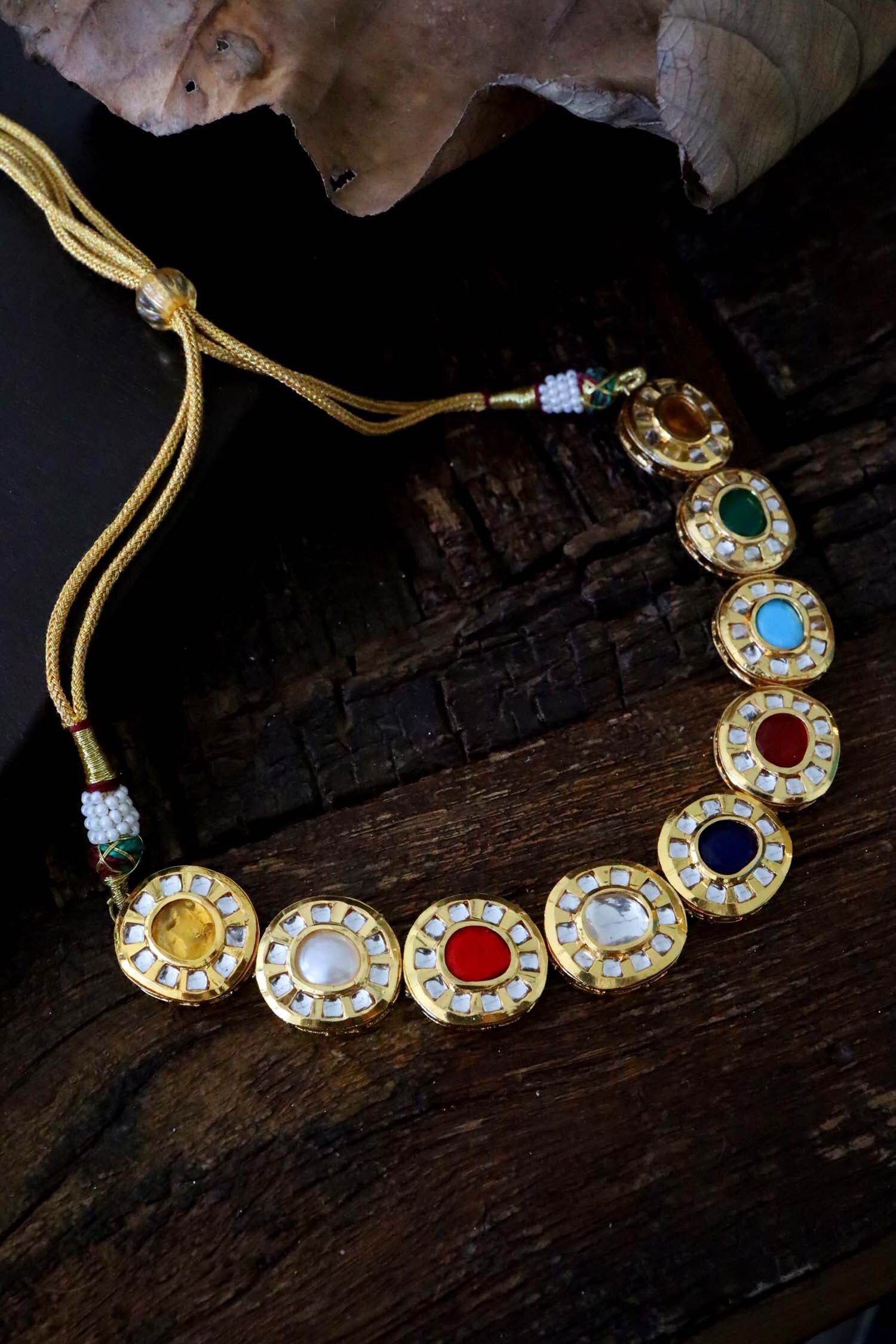 Navrattan Choker 