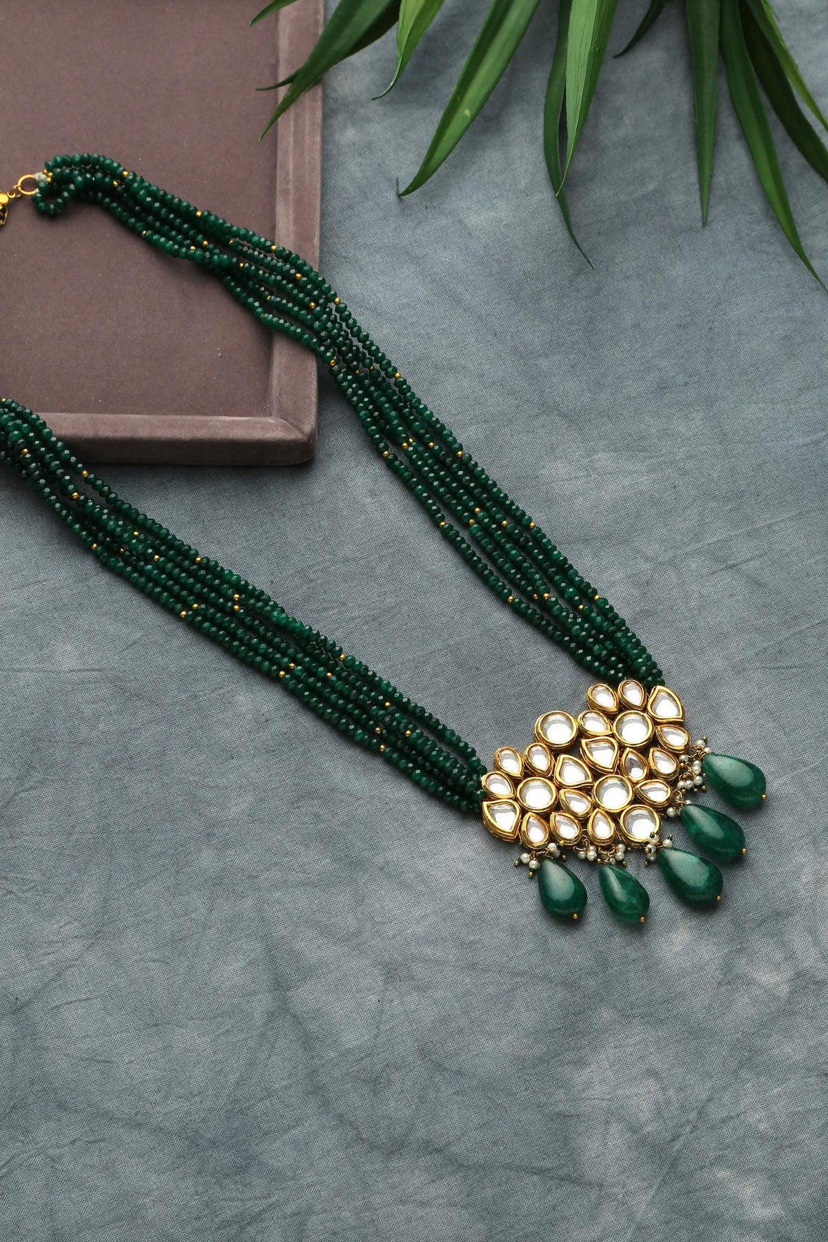 Floral Carved Pendant Necklace 